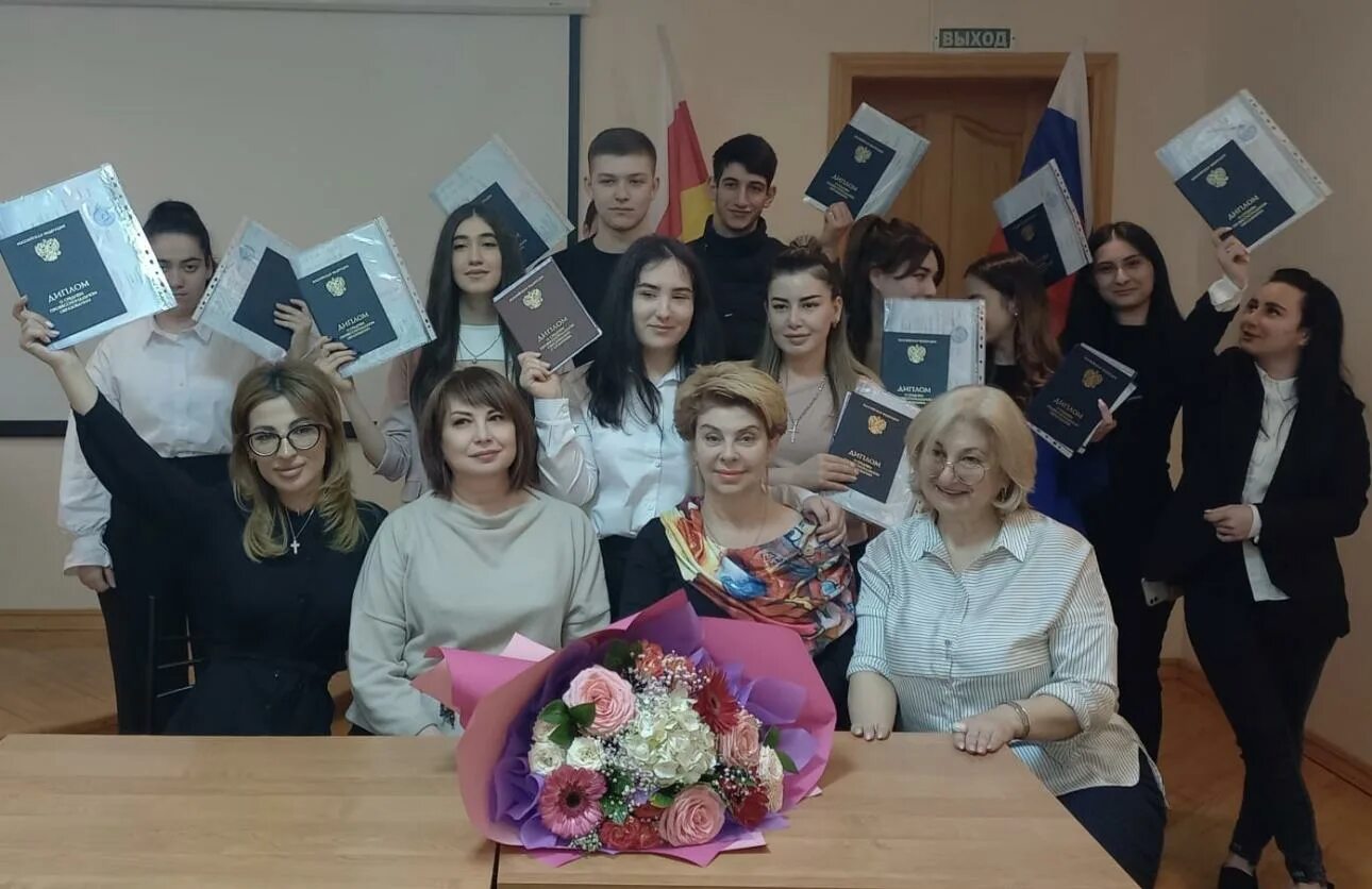 Владикавказ. Северо-кавказский аграрно-технологический колледж. Гуманитарной владикавказ техникум. Владикавказский гуманитарно-технический колледж. Владикавказский гуманитарно технический.