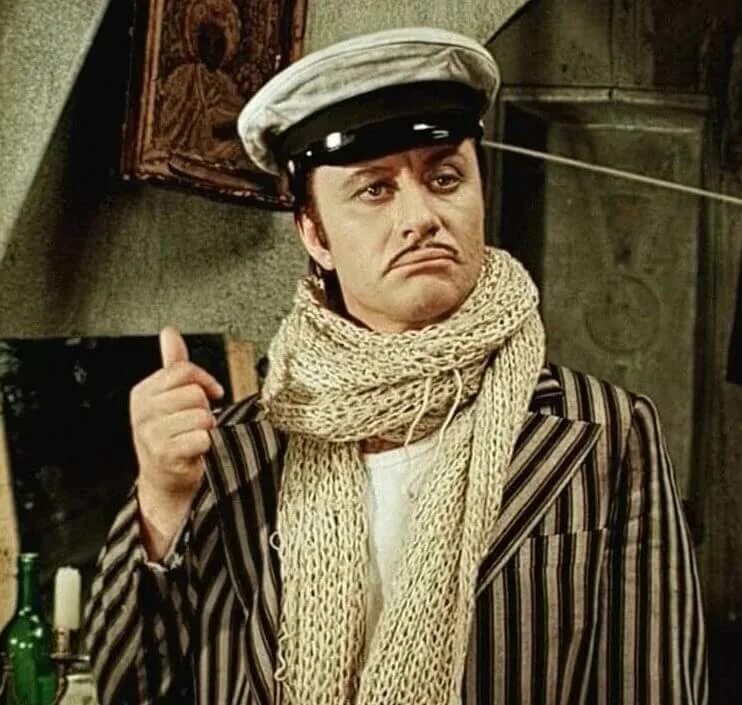 Остап бендер юрский золотой теленок. Бендер роли. Андрей миронов 12 стульев. Остап бендер захаров. Остап бендер миронов.