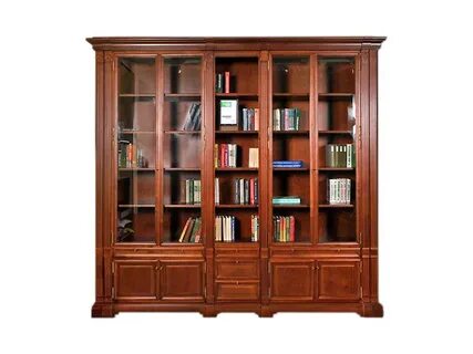 Книжный шкаф в доме
