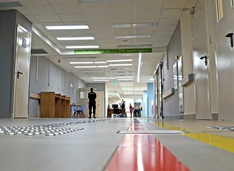 Больница 22 доценко 33а гуз. Приемный покой красноярск. Приемный покой красноярск. Приемный покой красноярск. Приемное отделение поликлиники.