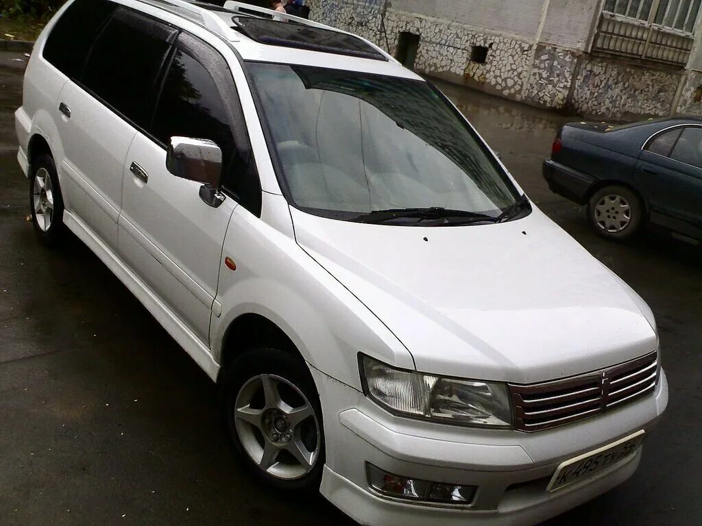 Митсубиси шариот грандис 1999. Мицубиси chariot grandi 1999. Mitsubishi chariot 4wd. Mitsubishi chariot 1999. Мицубиси шариот 1999.
