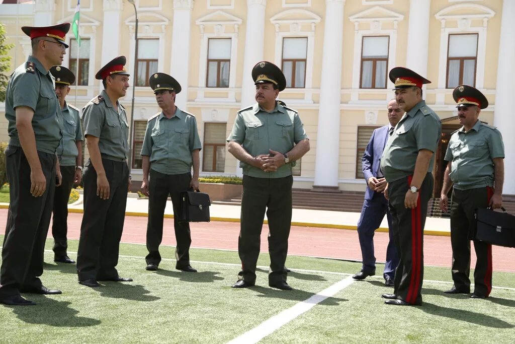 Генерал ташкент. Академия Вооруженных сил Республики Узбекистан. Министр обороны Узбекистана.