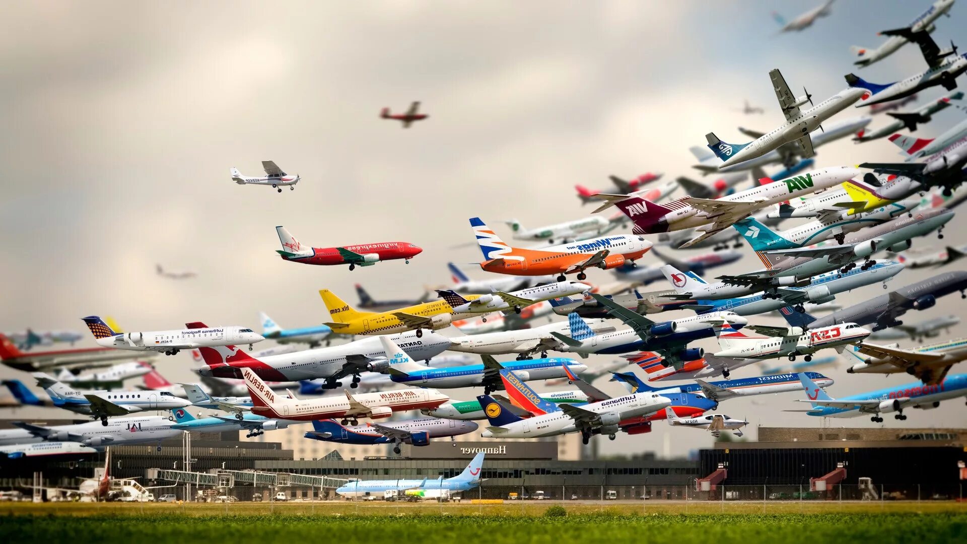Мировые полеты самолетов. Много самолетов. Самолет и аэропорт. Самолет фото. Много взлетающих самолетов.