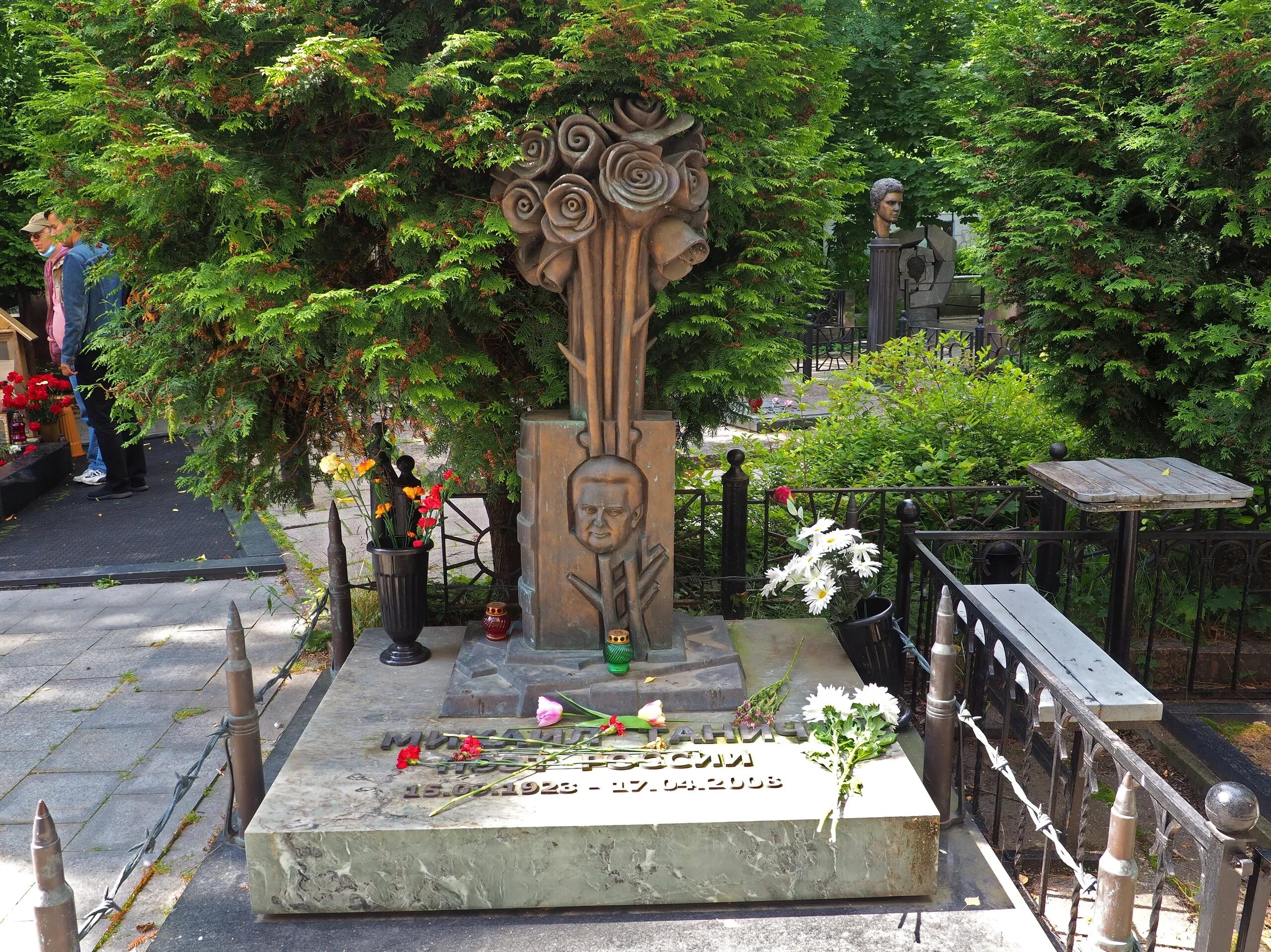 Тальков похоронен. Ваганьковское кладбище Тальков.