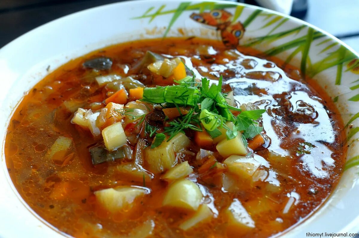 лапша лагманная в супе. лагман татарский. лагман в казане. суп лагман с говядиной рецепт. лагман шурпа.