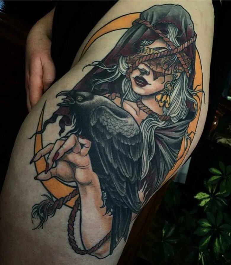 Тату в виде ведьмы. Тату колдунья. Тату ведьма. Тату ведьма. Татуировки для девушек ведьма.