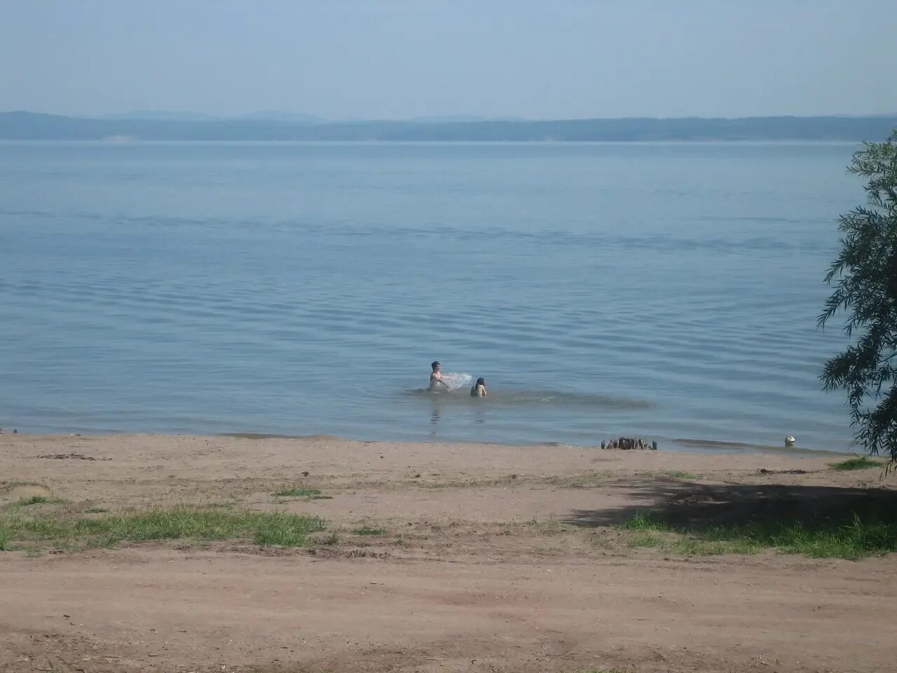 Шумиха красноярское море. Пляж даурское красноярск. Озеро даурское в красноярском крае. Даурское пляж красноярское море. Погода даурское красноярский.