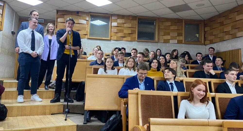 Факультет управления и политики мгимо