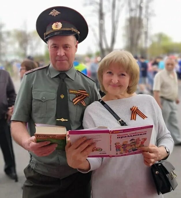 Военный комиссариат мытищи и королев московской. Сотрудники Тобольского военного комиссариата. Сотрудник военкомата. Военкомат Бокситогорск. Военкомат г Семенов Нижегородской.