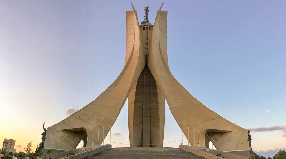 памятник славы и мученичества алжир. памятник славы и мученичества. памятник славы и мученичества достопримечательности алжира. памятник славы и мученичества достопримечательности алжира. монумент независимости в алжире.