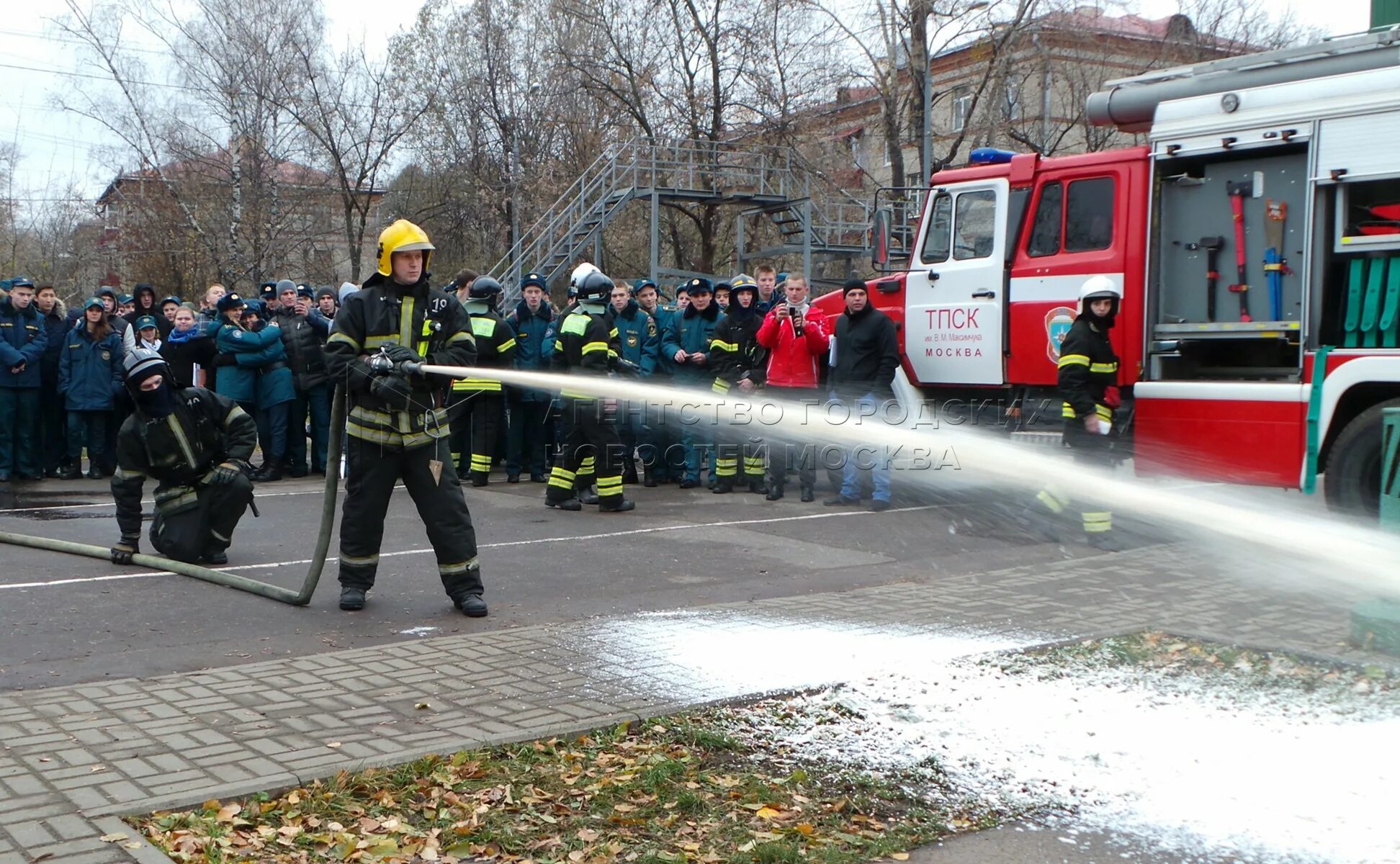 Московский пожарно-спасательный колледж. Пожарно спасательный колледж СПБ. Пожарно спасательный колледж 52. Пожарно-спасательный колледж Киров. Московский пожарно спасательный