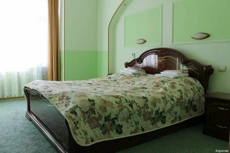 Гостиница город королева. Гостиница в королеве подмосковье. Королев отель октябрьский бульвар. Гостиница город королева. Королев отель гостиница.