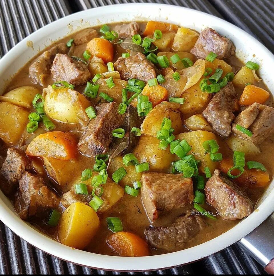 Что приготовить из мяса свинины на второе