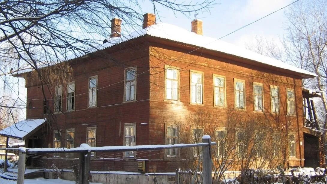 Дом где принимает. Набережная 6 армии 99а вологда. улица набережная 6 армии 99 а вологда. вологда набережная vi армии 99а дом григорьевой. вологда доходный дом.
