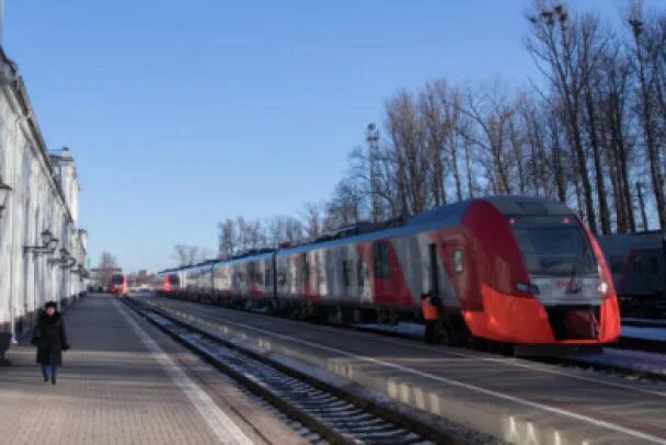 Расписание поезда ласточка петрозаводск петербург. Ласточка СПБ Лодейное поле. Ласточка Петрозаводск Санкт-Петербург. Ласточка Петрозаводск Подпорожье. Ласточка Петрозаводск Свирь.