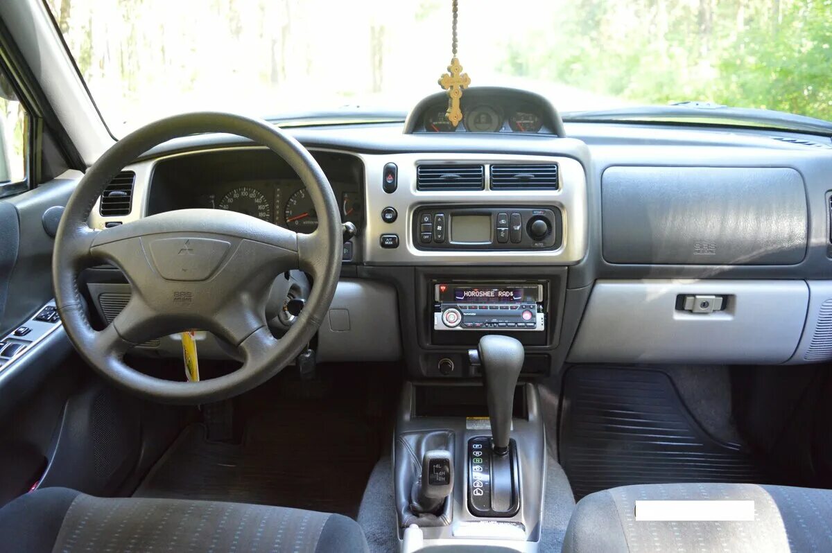 паджеро спорт 1 поколения 2005 года пересвет панели приборов. пересвет приборной панели паджеро спорт 1. Mitsubishi pajero sport 1 салон. панель паджеро спорт 1 приборная фото. приборная панель паджеро спорт 1.