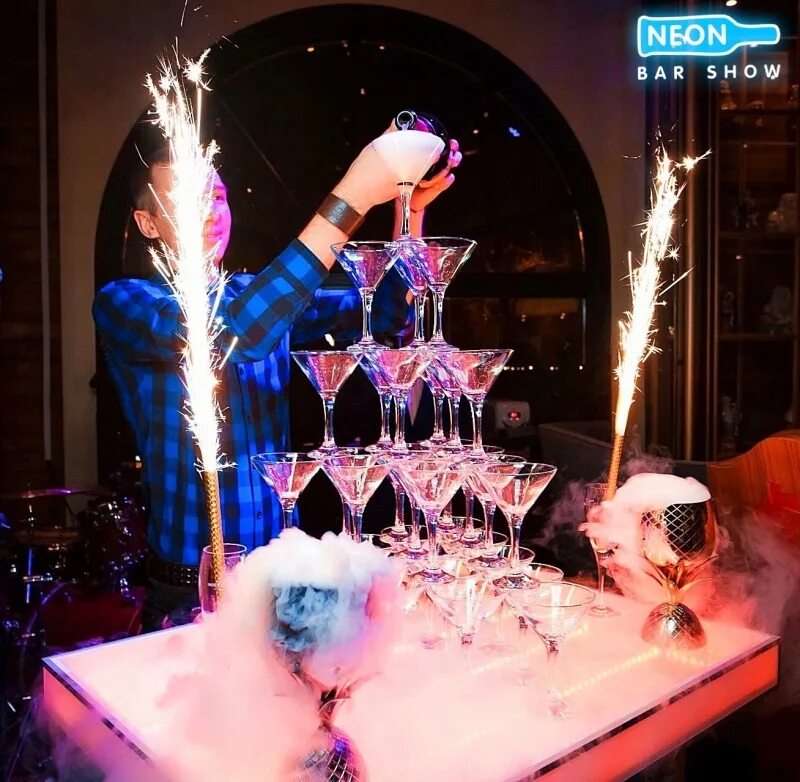 Организация шоу программ. Слайд-шоу из фотографий с музыкой бесплатно. Для создания слайд шоу пр. Дю солей костюмы. Поставь шоу программу.