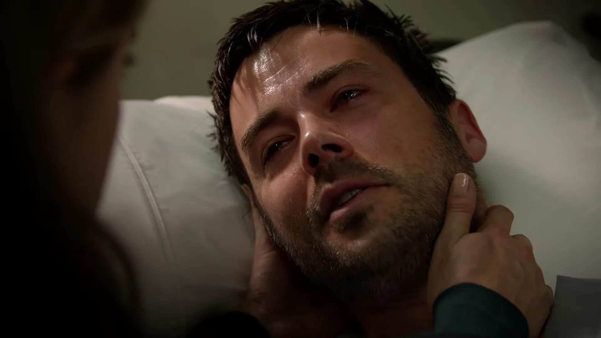 Манифест зик актер. Мелисса роксбур манифест. Мэтт лонг манифест. Мелисса роксбур сверхъестественное. Зик манифест.