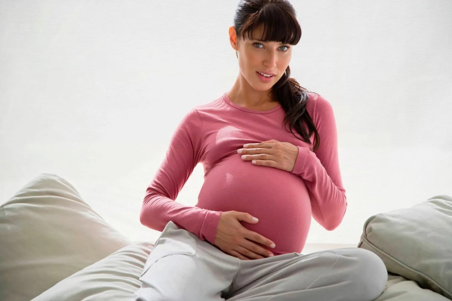 Вторая беременность девочкой. Беременные женщины. Фото беременной девушки. Самые красивые беременные.