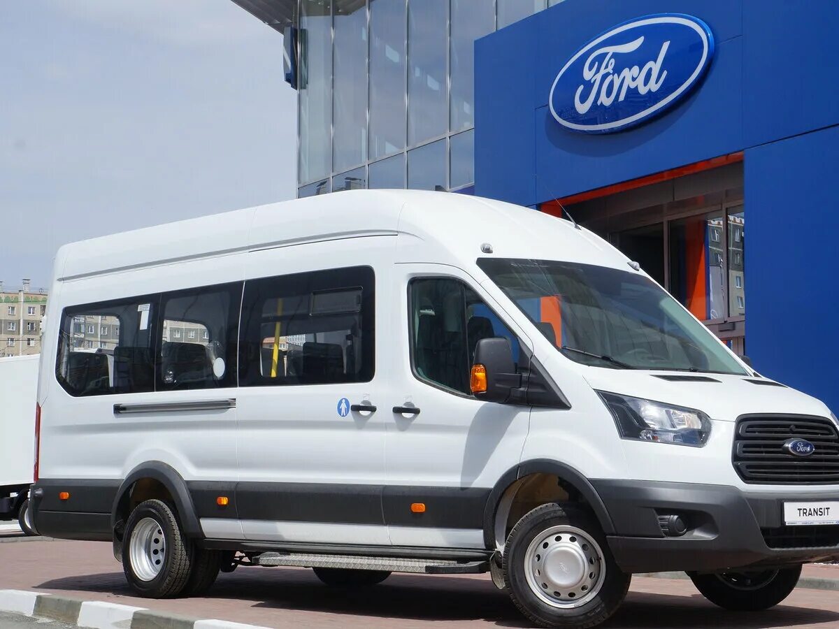 Форд транзит 20. Ford Transit пассажирский 2021. Ford Transit пассажирский 2017. Ford Transit 2020 пассажирский. Форд Транзит минибус.