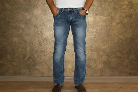Eyes blue jeans