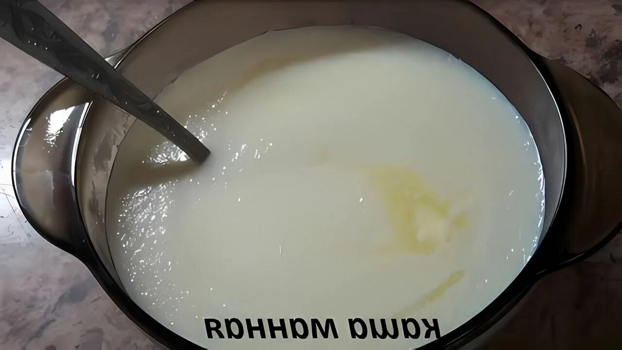 Рецепт манной каши. Пропорции манной каши на молоке на 1. Манная каша на молоке на 2 порции. Варка манной каши. Манная каша на молоке.