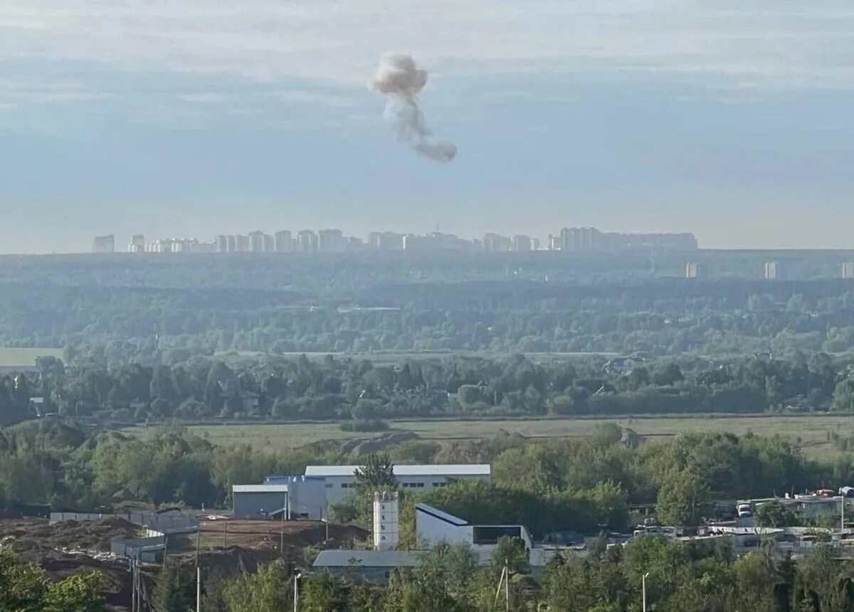 Взрыв в москве 2024 год последние новости. Атака беспилотников на Москву 30.05.2023. Атака дронов на Москву 30 мая. Город с высоты. Налет беспилотников на Москву.