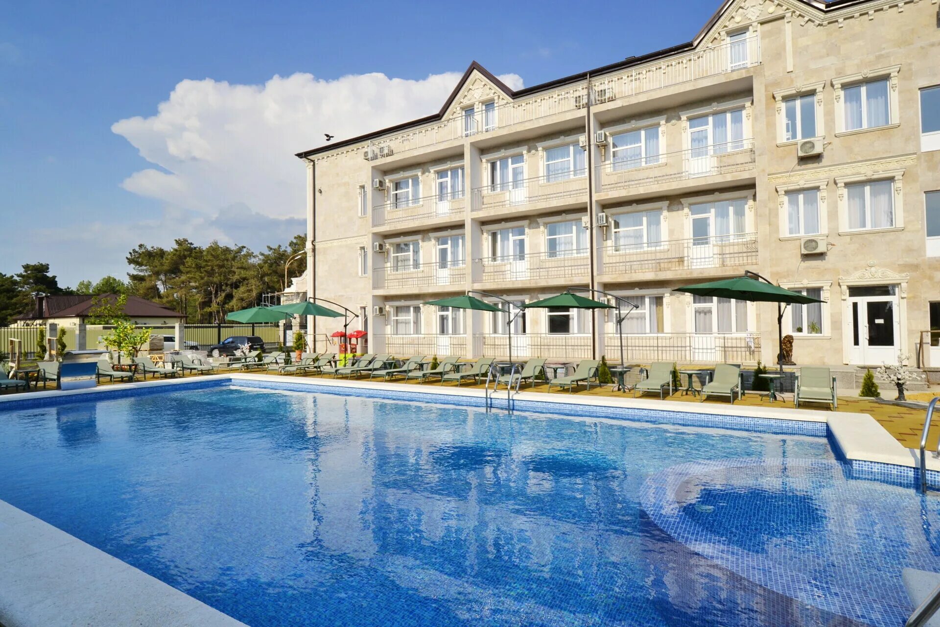 Отель проспект анапа. Авдаллини отель Анапа. Отель Avdallini Golden Bay. Авдалини Голден Бэй отель в Анапе.