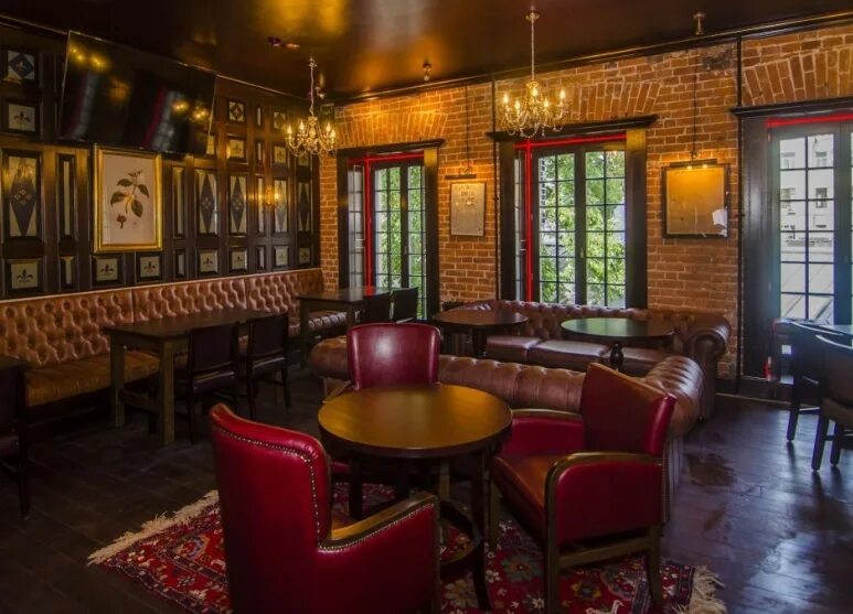 Бар паб с музыкой. Ирландский паб в москве. the left bank pub, москва. the left bank pub ул маросейка. ирландский бар москва.