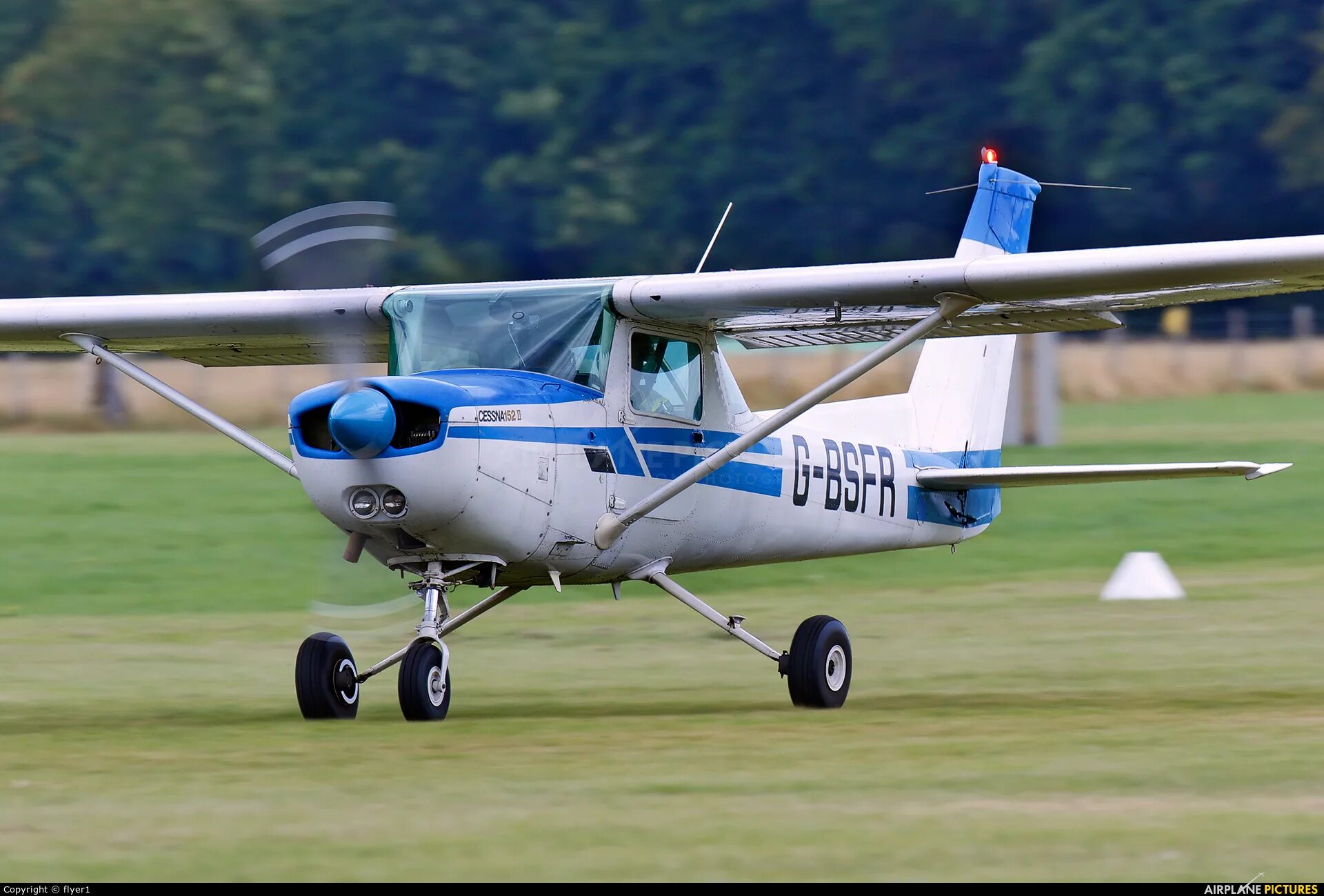 Cessna 152. Самолет Cessna 152. Cessna самолёты Cessna. Cessna-152 (2-х местный). Private g