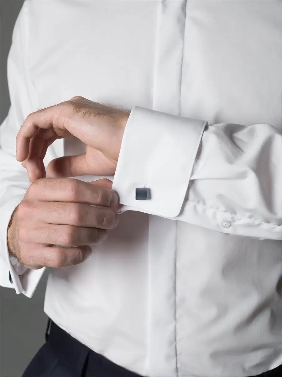 Женская рубашка с запонками. Double cuff рубашки мужские. Запонки мужские на рубашке. Манжеты рубашки под запонки. Рукав под запонки.
