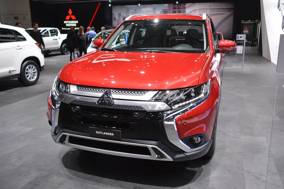 Митсубиси Аутлендер 2021. Mitsubishi Outlander 2021 Рестайлинг. Mitsubishi Outlander 2021 года.