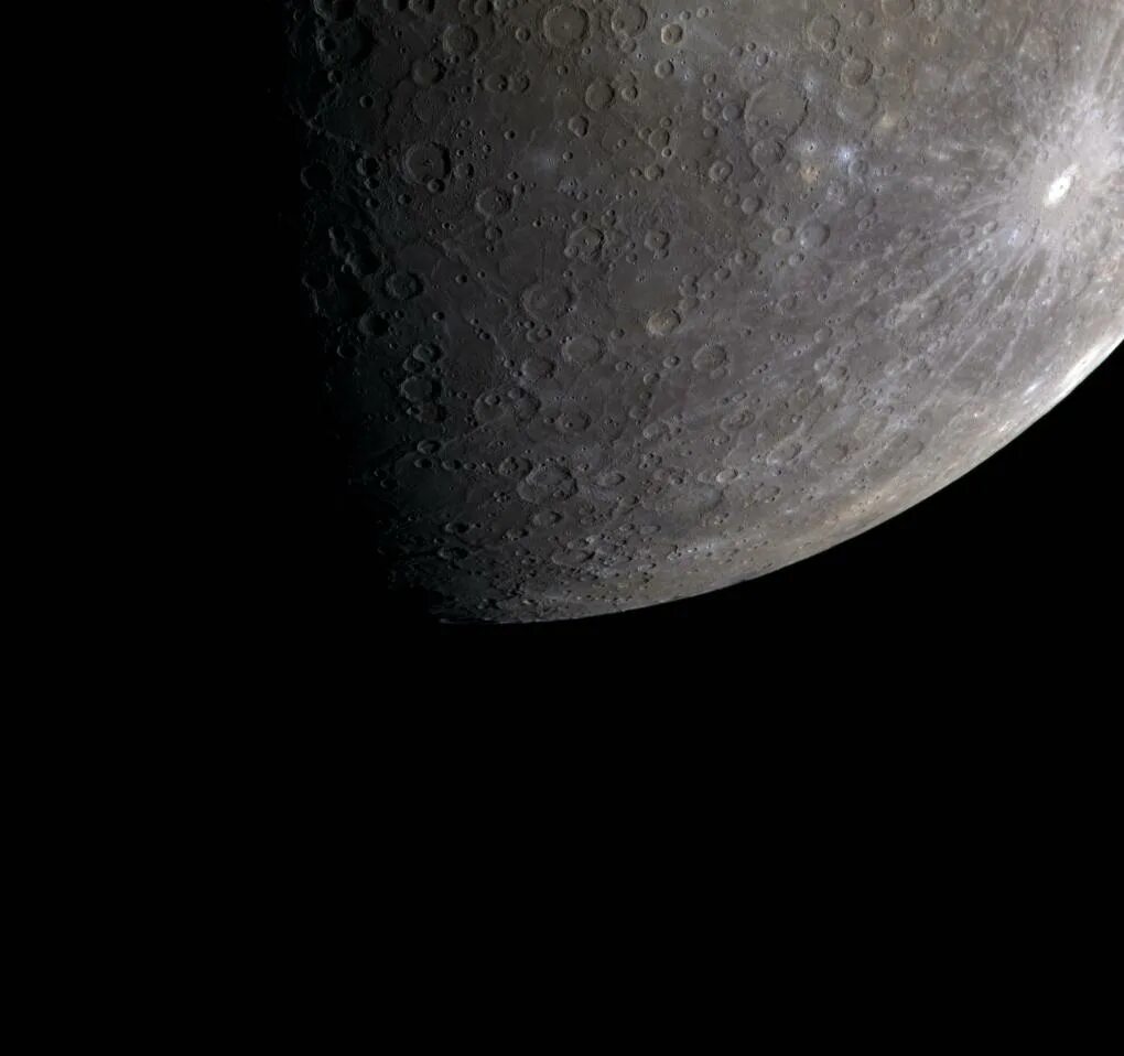 Скорость орбиты меркурия. Меркурий НАСА. Меркурий снимки НАСА. Меркурий кратер Дебюсси. НАСА снимок Меркурия.