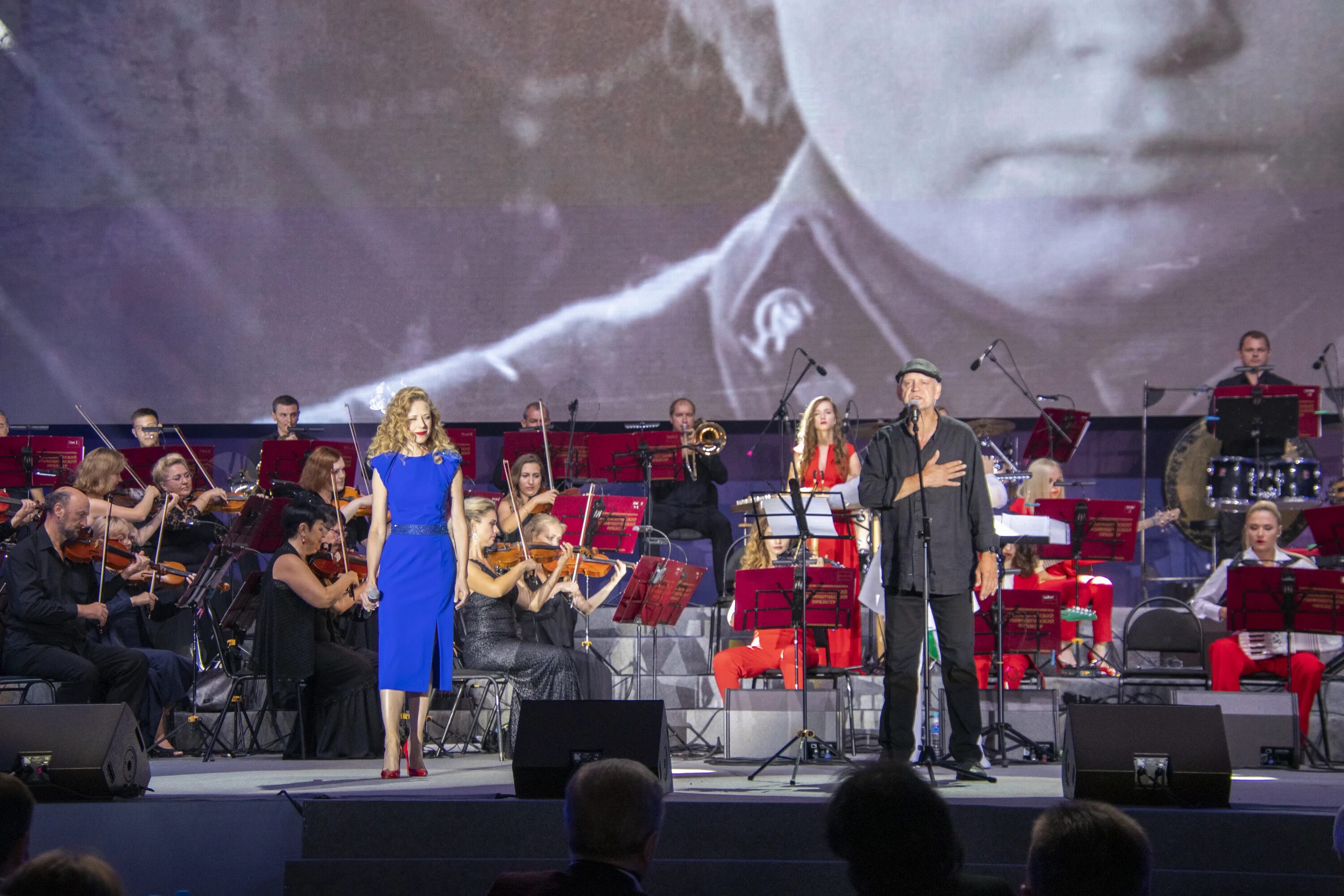 энцо гинацци пупо. концерт дорога на ялту 2020. артист пупо итальянский. пупо славянский базар. концерт пупо в москве 2024.