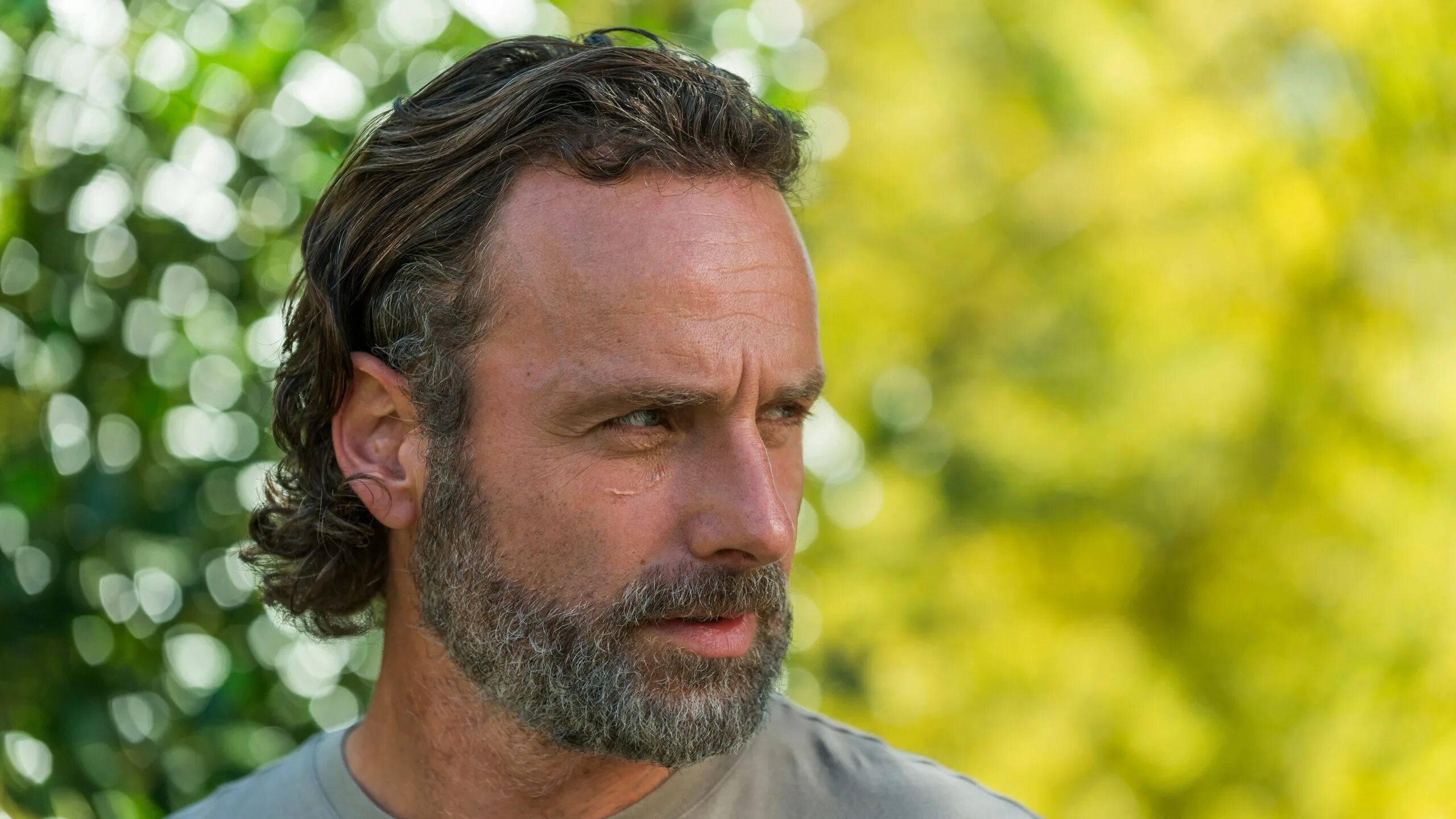 Rick soldier. Ричард "Рик" Граймс. Эндрю Линкольн Ходячие мертвецы. Эндрю Линкольн Рик Граймс.