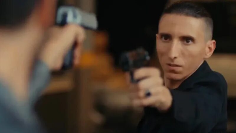 Такси под прикрытием дата выхода серий. Под прикрытием турецкий сериал. под прикрытием турецкий сериал 2025. премьер-министр под прикрытием. новые турецкие сериалы.
