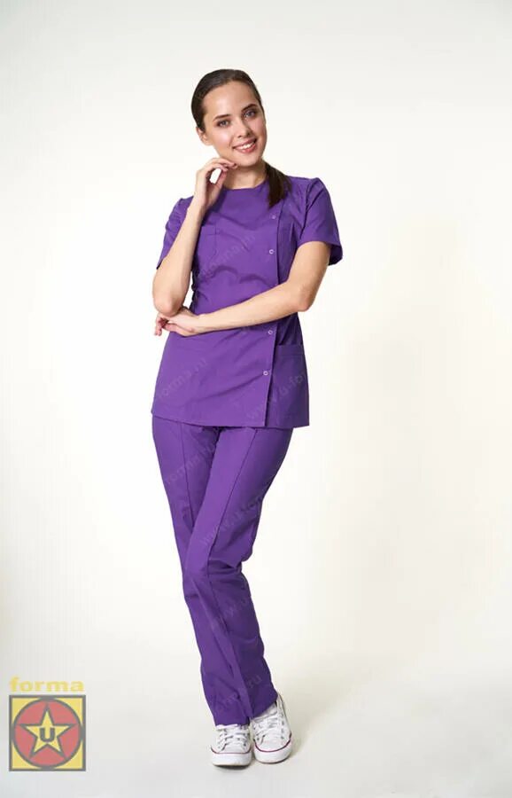 Костюм медицинский женский. Костюм медицинский женский фиолетовый. Медицинский костюм лиловый. Хирургический костюм фиолетовый.