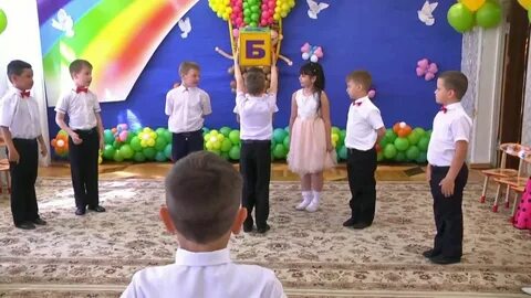 Игра детей в детском саду видео