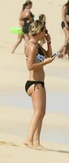 Picture of Kaley Cuoco Kaley Couco, Swimsuits, Bikinis, Swimwear, White Tig...