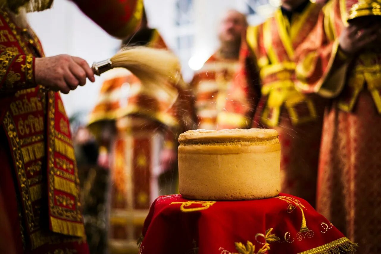 Освященный хлеб 5. Освященный хлеб 5. Лития освящение хлебов. Освященный хлеб 5. Директор болоховского хлебозавода.