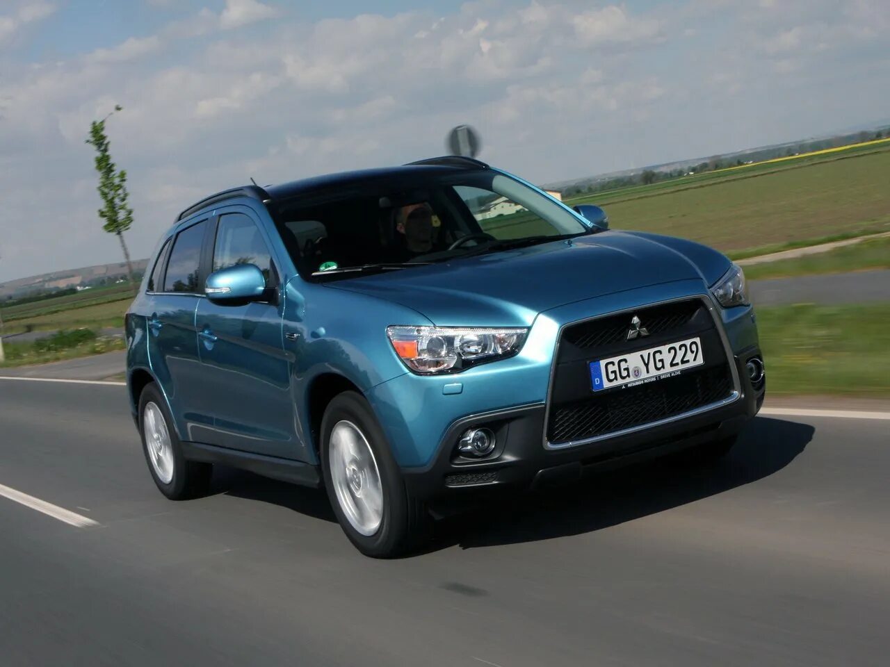 Mitsubishi ASX 2010. Митсубиси IXS 2010. Mitsubishi ASX I 2010. Mitsubishi ASX 2015. Митсубиси купить минск