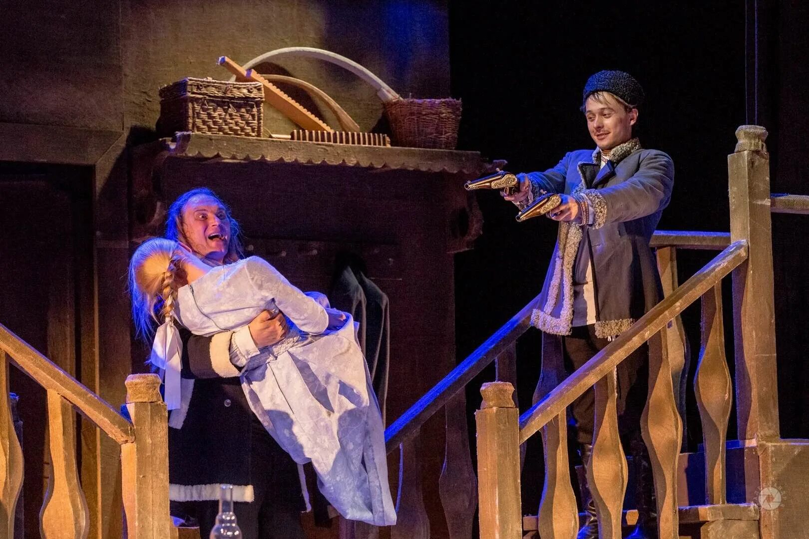 На дне максим горький театр. Постановка пьесы горького «на дне» (1902 г. Оперная постановка. Пьеса делится на части как называются. Алексанин алексей спектакль.