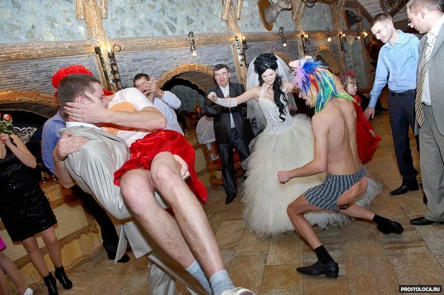 конкурсы на свадьбу. корпоратив приколы. смешной танец на корпоратив. приколы про корпоратив видео. новогодний корпоратив мемы.