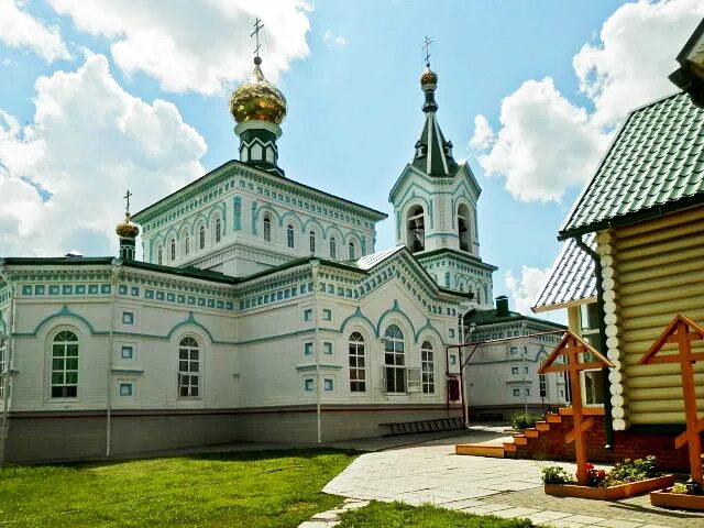 Монастырь село успенское. Успенский женский монастырь село Перевозное. Село Перевозное Воткинский район монастырь. Храм в Перевозном Удмуртия. Свято Успенский женский монастырь Перевозное Удмуртия.