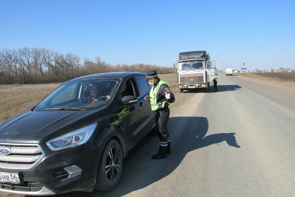 Новости оренбургская область г. Машины ДПС Оренбург. Пост ГАИ Бугуруслан. Фото сотрудников ГИБДД Бугуруслана. Оренбург фото из машины.