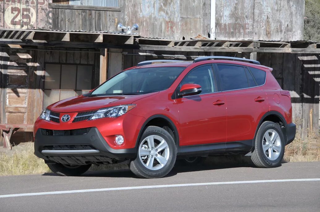 Toyota rav4 2013-2018. Toyota rav4 2013. Тойота рав 4 2013. Toyota rav4 4 2013. Тойота рав новосибирск