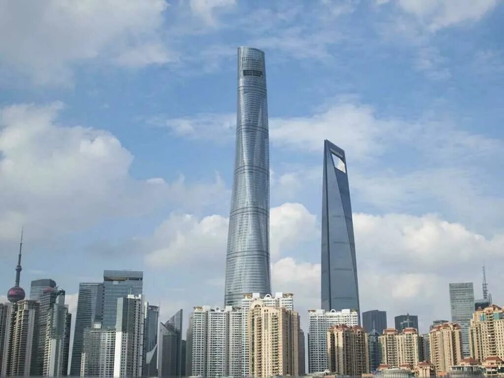 Самая высокая средний. Шанхайская башня Shanghai Tower Китай.. Шанхай ТОВЕР небоскреб. Шанхай высокие здания. Самый высокий небоскреб в Шанхае.