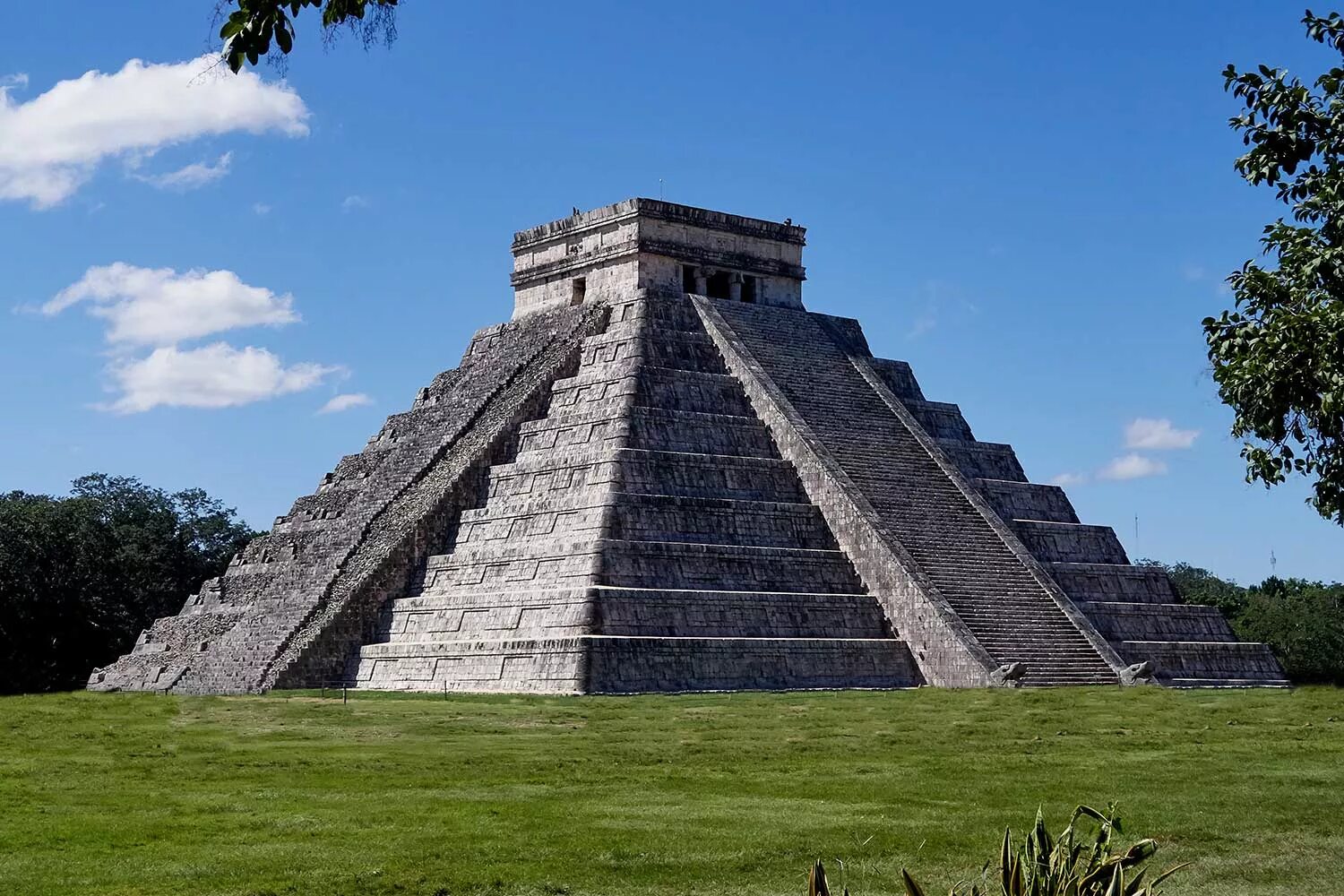Древний город чичен ица. Пирамида Майя Чичен-ица Майя. Мексика Юкатан пирамиды. Юкатан пирамиды Майя. Мексика Чичен ица пирамида Кукулькана.