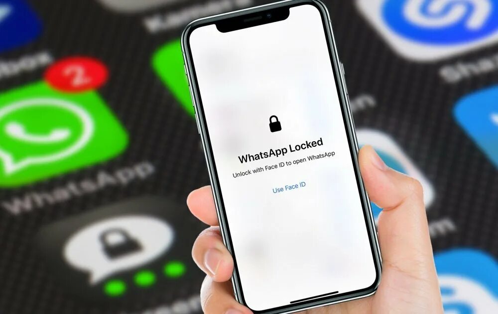 Хранилище ватсап на айфон. Lock whatsapp. whatsapp iphone. locked приложение. взломанный ватсап.