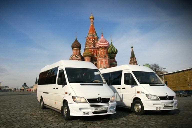 Во время поездки на микроавтобусе газель